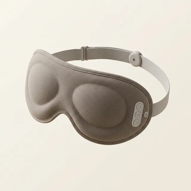 「横向きで寝ても耳が痛くならない」イヤホン内蔵の完全遮光アイマスク